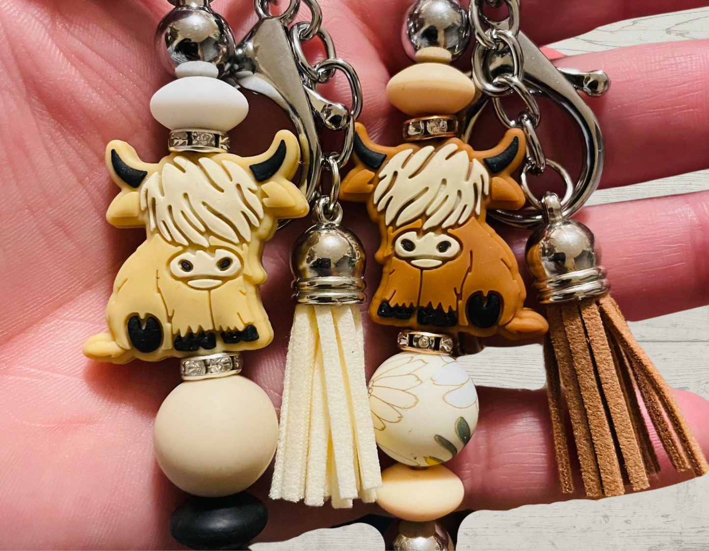 Highland Cow Keychain - Beaded Keychain